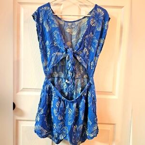 Never worn Hawaiian swim cover up